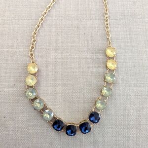 Beautiful and White crystal necklace